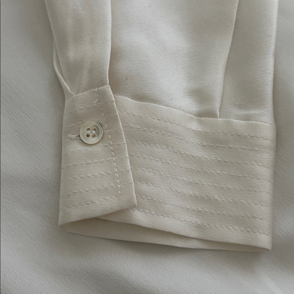VINCE 100% Silk Long-Sleeve Blouse - Picture 6 of 11